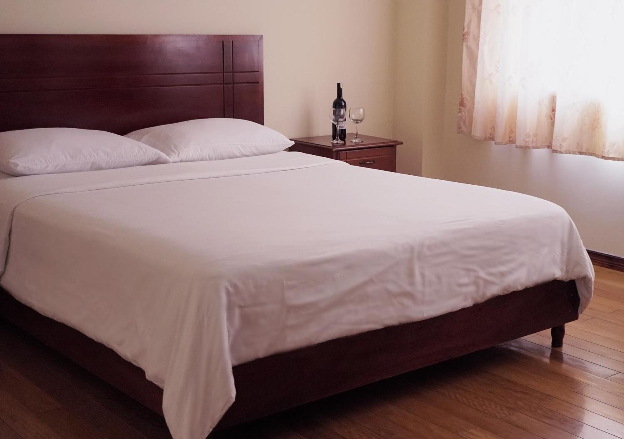 Hotel Lottus Quito Oda fotoğraf